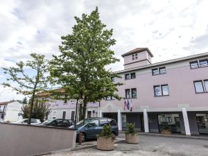 Best Western Plus BorgoLecco Hotel