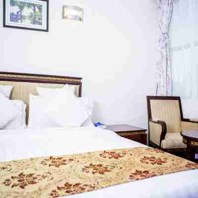 Belmont Fairmount Hotel Rooms