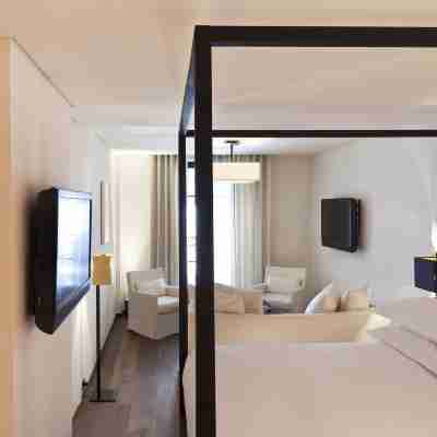 Le Metropolitan Paris Tour Eiffel, a Tribute Portfolio Hotel Rooms