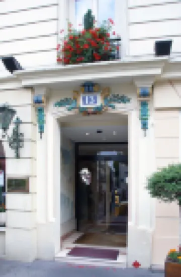 HOTEL MINERVE Hotels in der Nähe von Fontaine Saint-Sulpice