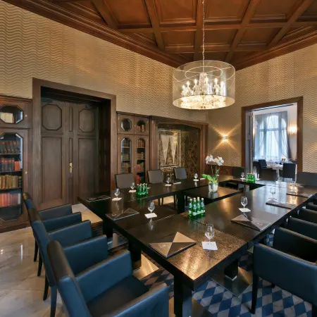 Platinum Palace Boutique Hotel & Spa