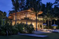Renaissance Phuket Resort & Spa (Marriott International) Hotels in der Nähe von Strand Sai Kaew