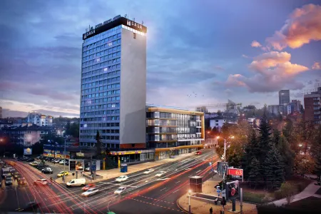 Hemus Hotel Sofia Отели рядом с достопримечательностью «Централна минерална баня - Музей за история на София»