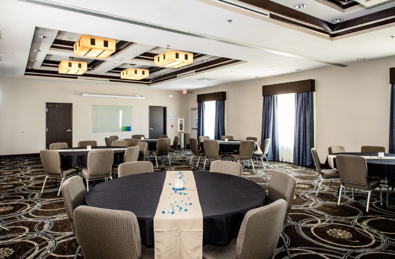 Holiday Inn Express & Suites Austin NW - Arboretum Area by IHG photo 5