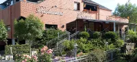 Forellenhof Hotels near Blumen Risse Gartencenter Soest