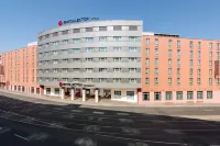 NH Collection Nürnberg City Отели рядом с достопримечательностью «Hans Sachs Platz and Hans Sachs Denkmal»