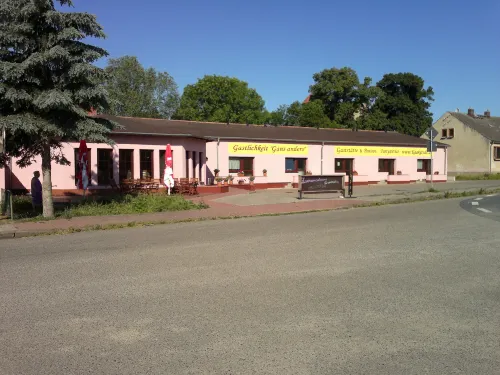 Gastlichkeit "Gans Anders" Hotels in Ropersdorf