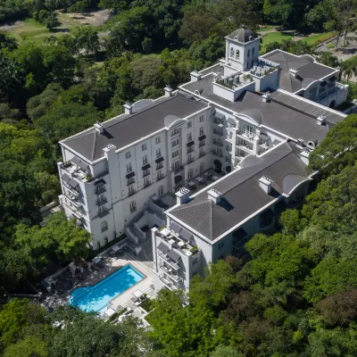 Palacio Tangara Hotels near Burle Marx Park