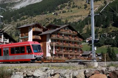 발리저호프 Europaweg Zermatt-Grächen und Charles Kuonen Hängebrücke 주변 호텔