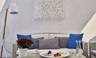 Alti Santorini Suites - Caldera View