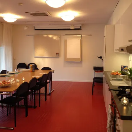Ariston Hotell