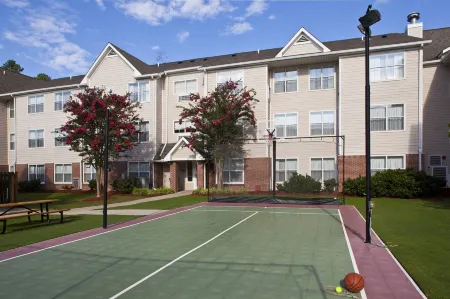 Sonesta ES Suites Birmingham Homewood Отели рядом с достопримечательностью «Университет Самфорд»