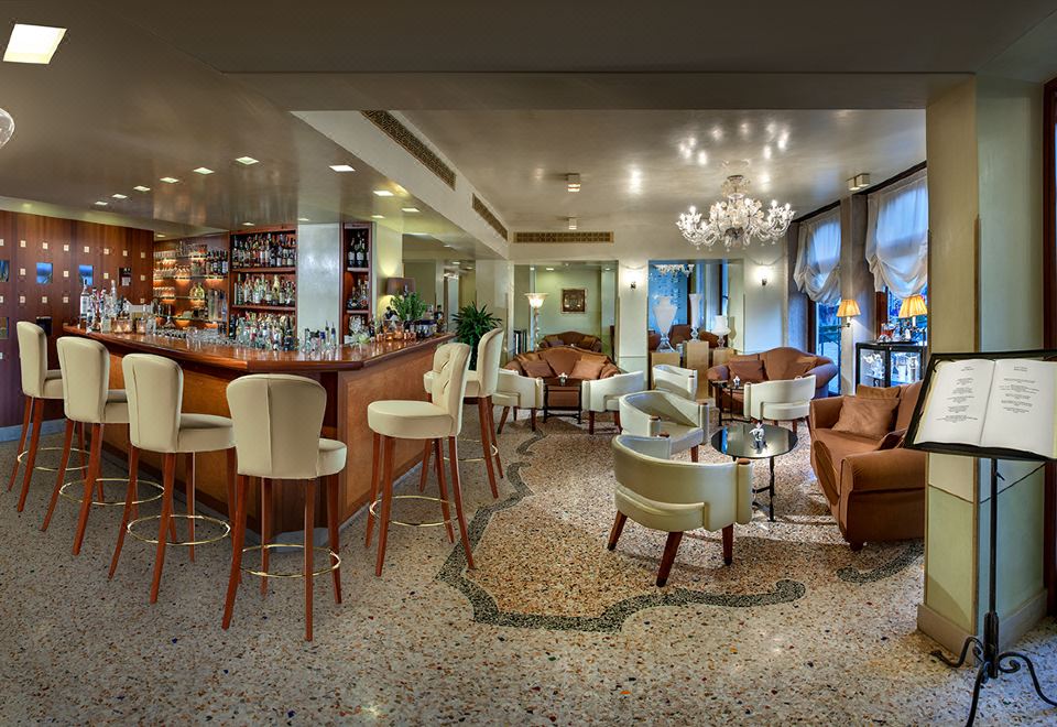 Londra PalaceOver view