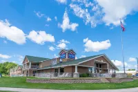 AmericInn by Wyndham Okoboji Hotels in Center Grove