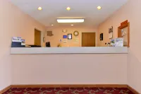 Super 8 by Wyndham Chenoa Hotels in Pontiac