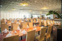 James Cook Hotel Grand Chancellor - breakfast