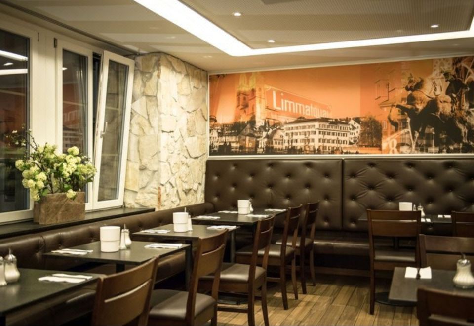 알렉산더 게스트하우스 주변 취리히 구시가지 거리