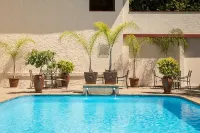 Protea Hotel Blantyre Ryalls - Pool