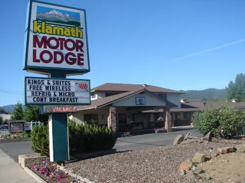 Klamath Motor Lodge Hotels in Yreka