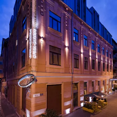 Opera Garden Hotel & Apartments Hotels near 3d Gallery Budapest