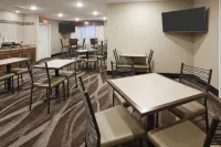 Gateway Park Hotel and Suites - Tea Sioux Falls - bar
