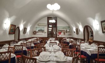 Al Pescatore Hotel & Restaurant