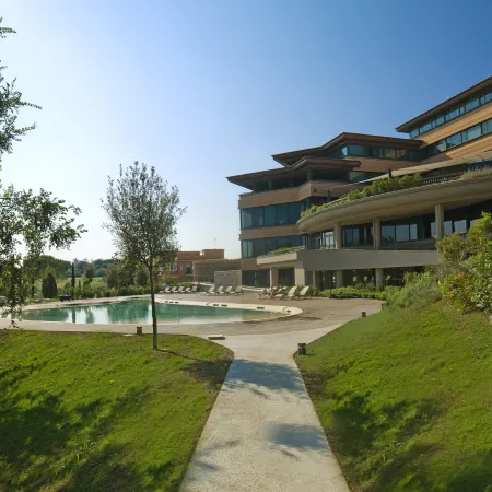 A.Roma Lifestyle Hotel