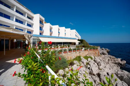 Splendid Hotel la Torre Отели рядом с достопримечательностью «Mondello»