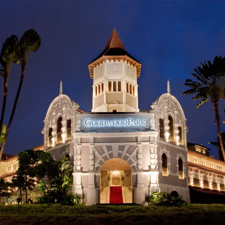 Goodwood Park Hotel Отели рядом с достопримечательностью «Торговый центр The Paragon»