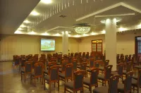 Hotel Chabrowy Dworek Hotel di Zyrardow