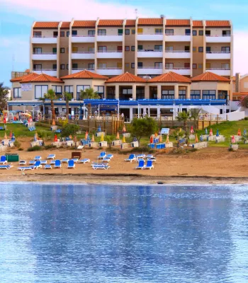 MyroAndrou Beach Hotel Apartments