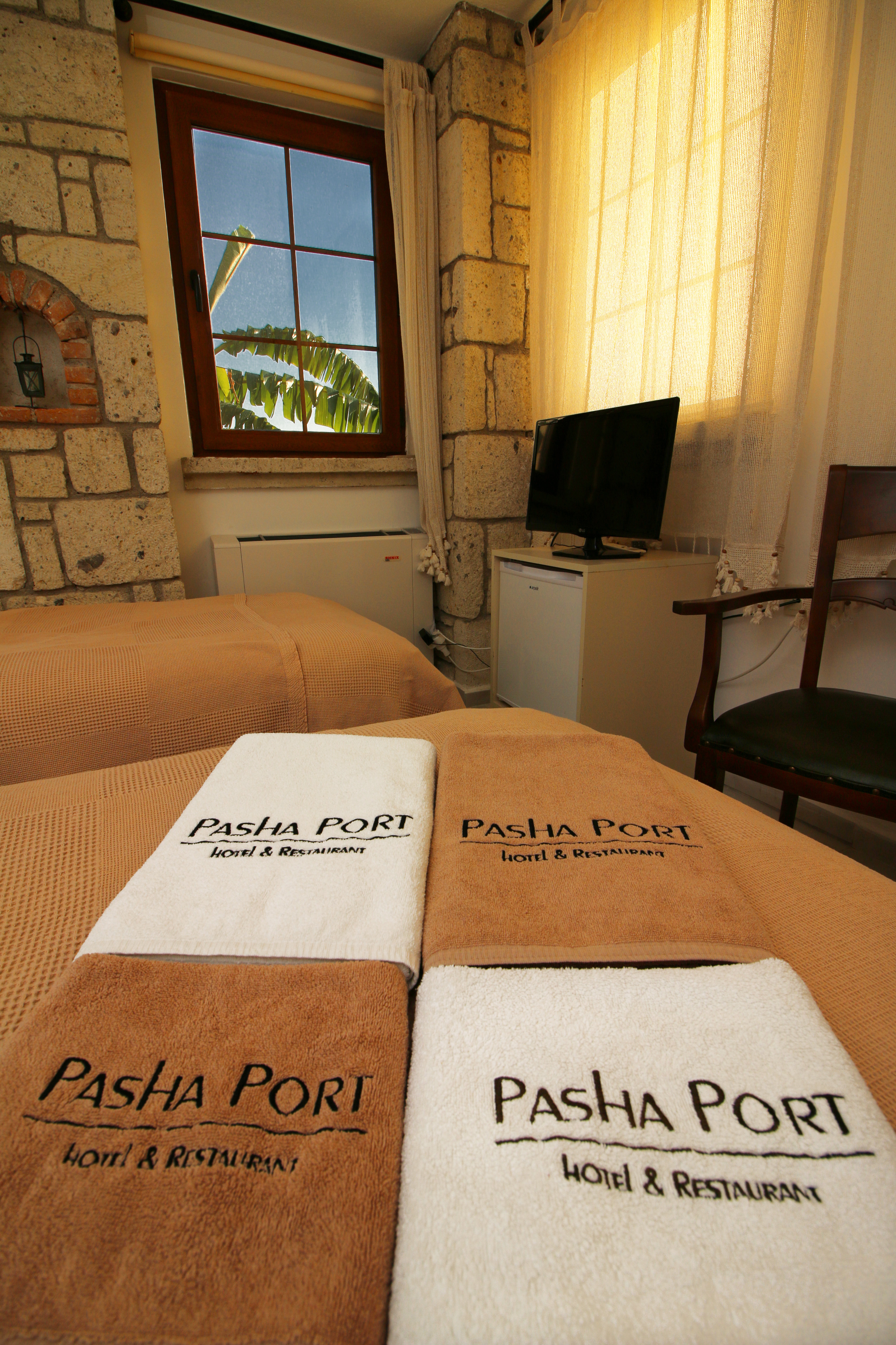 Pasha Port Hotel & Restaurant