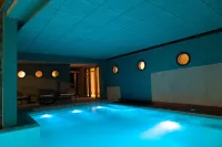 2122 Hotel Art Design - Pool