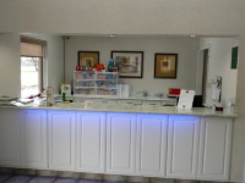 O Executive Inn & Suites 庫埃羅87號公路酒店 庫埃羅酒店