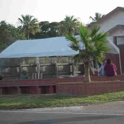 Bayfront Cottages Hotel Exterior