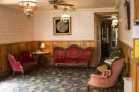 Fairweather Inn Отели в г. Эннис