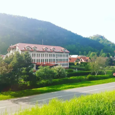 Hotel Podhradie