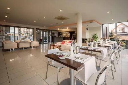 Hotel Villa Bianca Отели в г. Зуберец