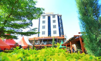 Kerawi International Hotel - Housity