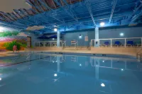 Holiday Inn Express WINNIPEG AIRPORT - POLO PARK by IHG - piscina