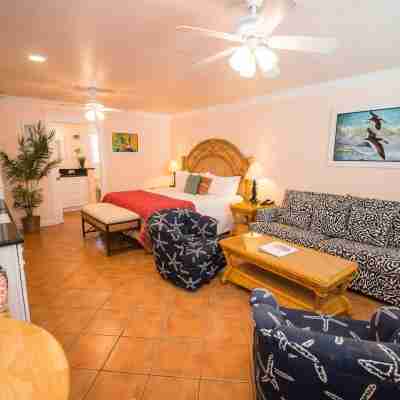 Tropic Isle at Anna Maria Island Inn Rooms