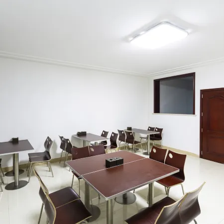 Dongfang Business Hotel