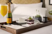 Archer Hotel Napa - breakfast