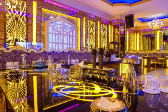 Royal Halong Hotel Hotels near Bai Chay Beach