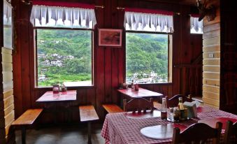 Uyami's Green View Lodge
