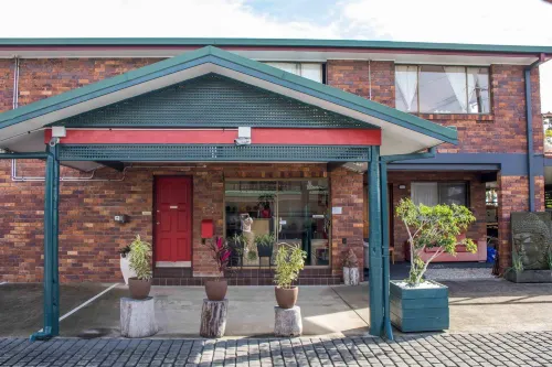 Arabella Motor Inn (Formerly South Tweed Motor Inn)