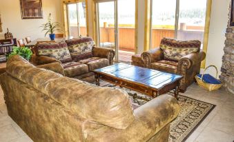 The Lodge at Duck Creek
