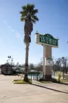 Victorian Inn & Suites