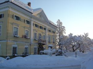 Hotel Schloss Lerchenhof