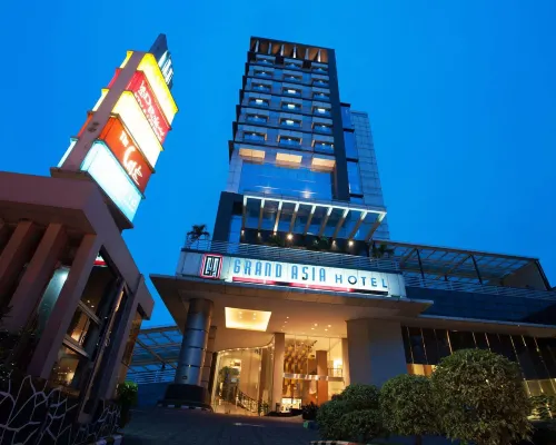 Grand Asia Hotel Jakarta Hotels near Green Bay Pluit